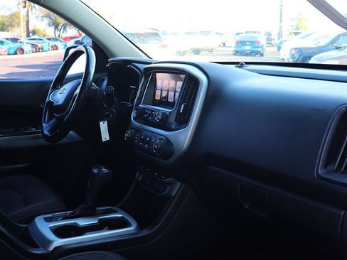 Used 2018 Chevrolet Colorado LT RWD image 31