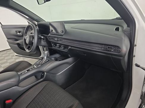 Used 2023 Honda HR-V Sport image 18