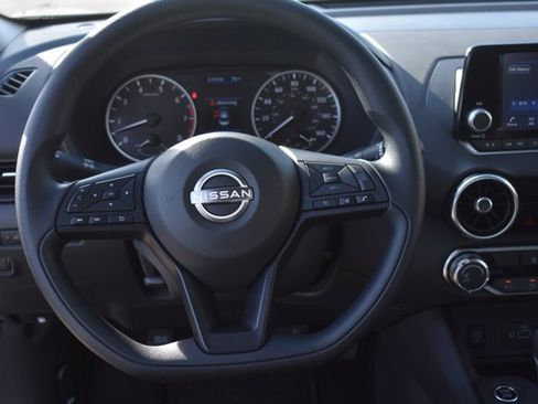 Used 2025 Nissan Sentra S image 14