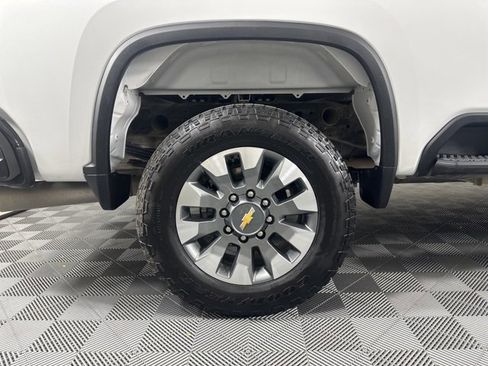 Used 2025 Chevrolet Silverado 2500 Custom w/ Custom Value Package image 10