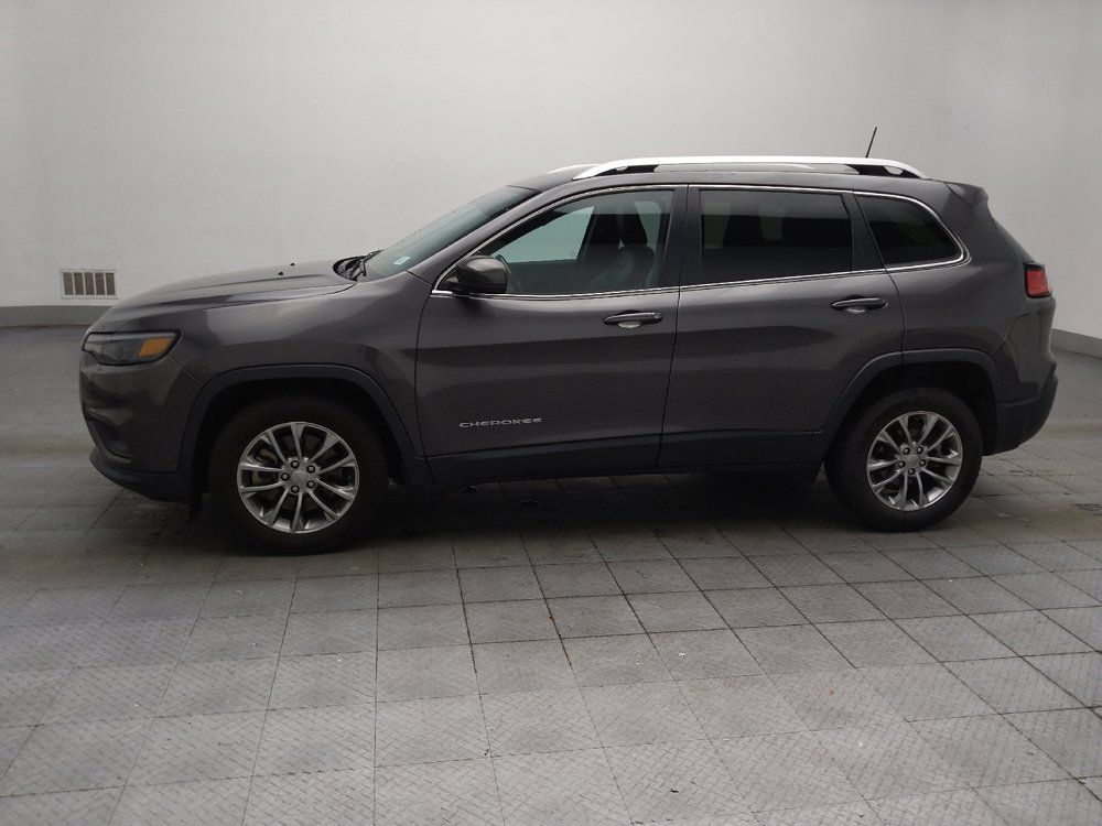 Used 2019 Jeep Cherokee Latitude Plus w/ Comfort/Convenience Group FWD image 2