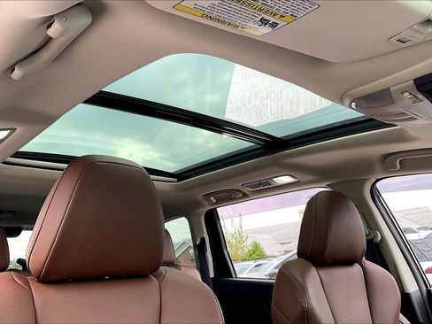 Certified 2023 Subaru Ascent Touring w/ Popular Package #2A AWD/4WD image 16
