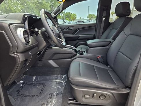 Used 2024 Chevrolet Colorado LT w/ LT Convenience Package III RWD image 14