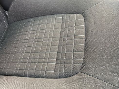 Certified 2025 Honda HR-V LX image 34