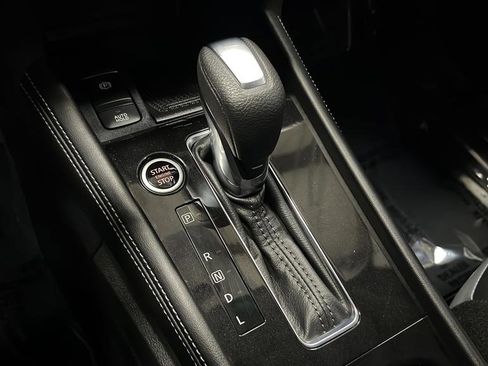 Used 2024 Nissan Kicks SR w/ SR Premium Package image 18