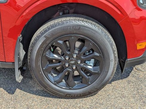 Used 2024 Ford Maverick Lariat w/ Black Appearance Package FWD image 12