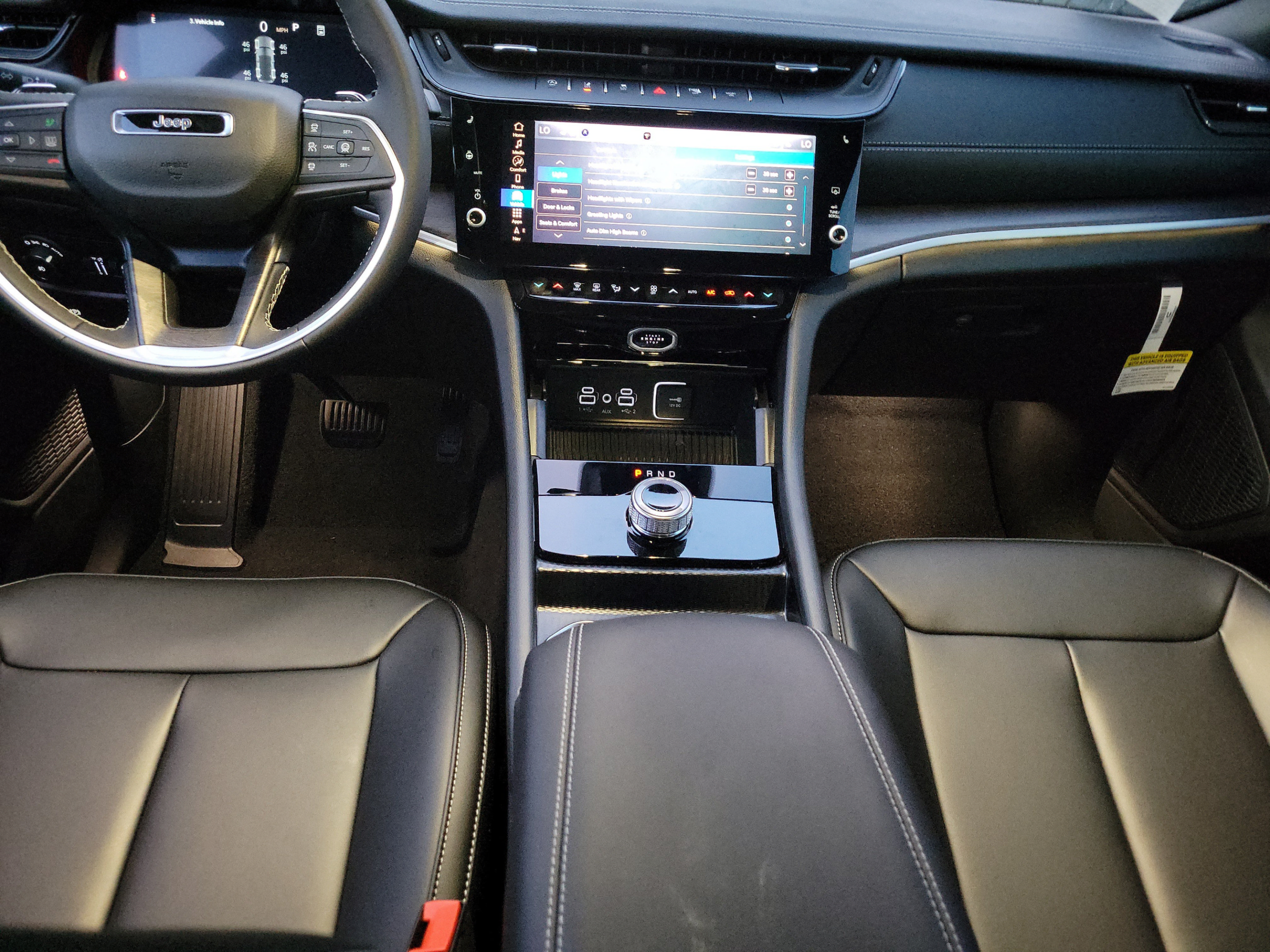 New 2027 Jeep Grand Cherokee Limited w/ Limited Altitude Package RWD image 9