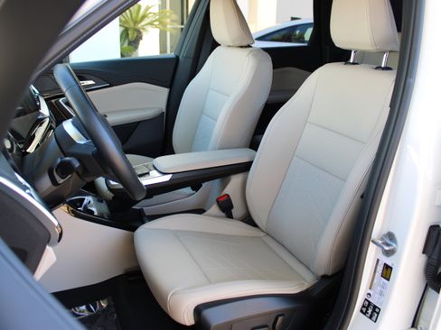 Used 2025 BMW X1 xDrive28i w/ Convenience Package image 16