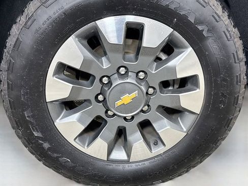 Used 2025 Chevrolet Silverado 2500 Custom w/ Custom Value Package AWD/4WD image 28