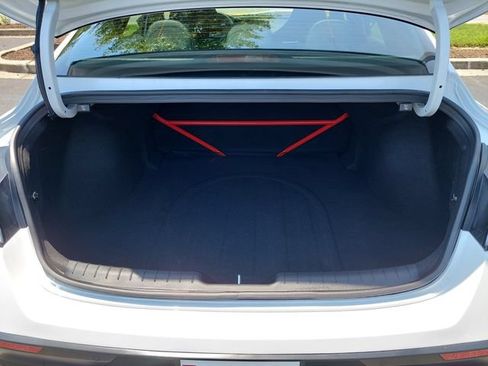 Used 2025 Hyundai Elantra N FWD image 35