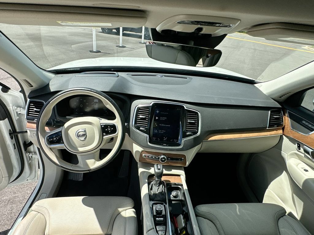 Used 2018 Volvo XC90 T6 Inscription w/ Convenience Package AWD/4WD image 3