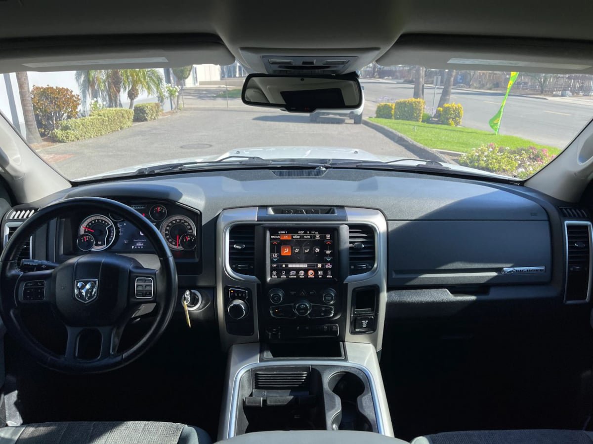 Used 2017 RAM 1500 Big Horn RWD image 12