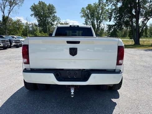 Used 2018 RAM 3500 Laramie w/ Sport Appearance Group AWD/4WD image 3