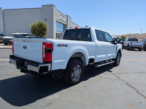 Used 2026 Ford F250 Lariat AWD/4WD image 4