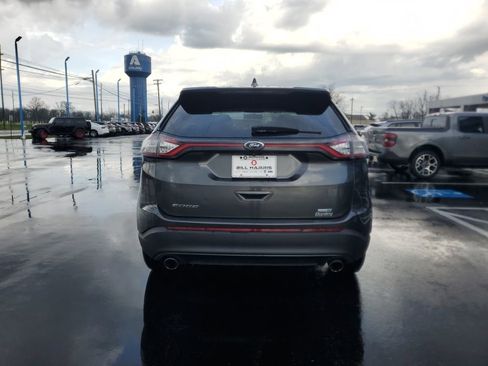 Used 2018 Ford Edge SE image 6