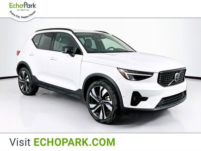 Used 2025 Volvo XC40 B5 Plus
