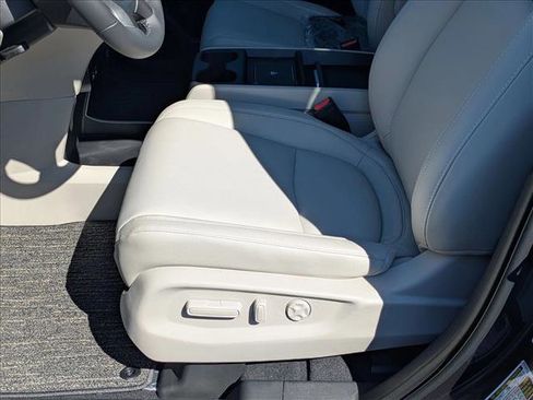 New 2026 Honda Odyssey EX-L image 4