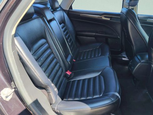 Used 2019 Ford Fusion SEL FWD image 29