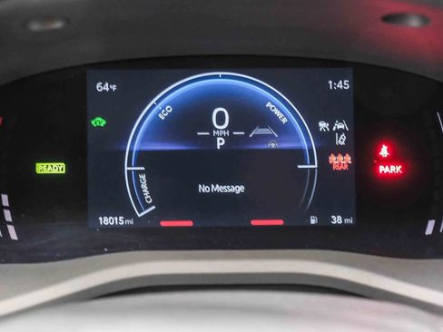 Used 2025 Toyota Camry LE w/ Convenience Package image 21