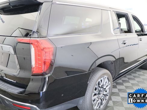 Used 2023 GMC Yukon XL Denali Ultimate AWD/4WD image 6