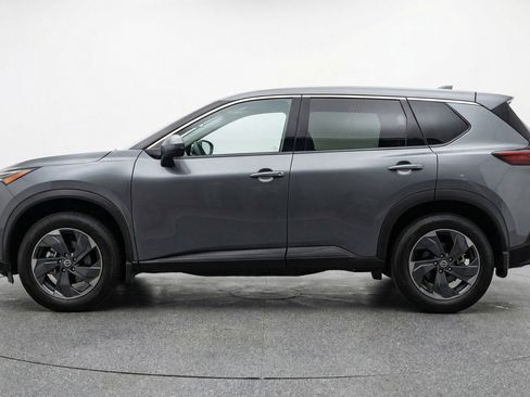 Used 2025 Nissan Rogue SV image 5