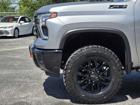 Certified 2025 Chevrolet Silverado 2500 LTZ w/ Trail Boss Package AWD/4WD image 8