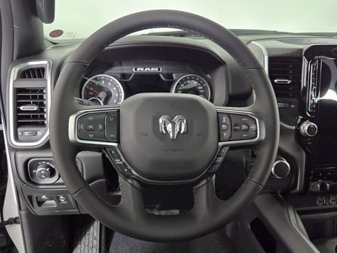 New 2026 RAM 1500 4x4 Crew Cab image 12