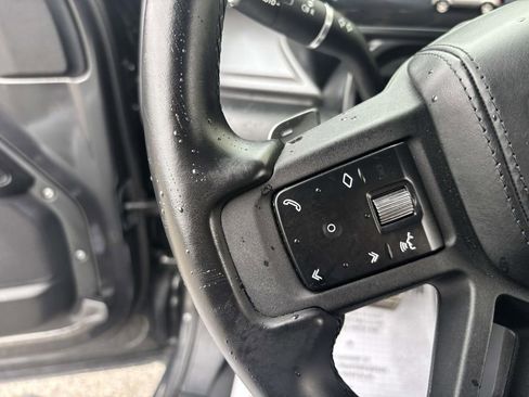 Used 2025 Land Rover Defender 110 V8 AWD/4WD image 28