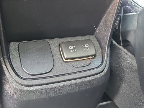 Used 2021 Subaru Ascent Limited w/ Technology Package AWD/4WD image 24