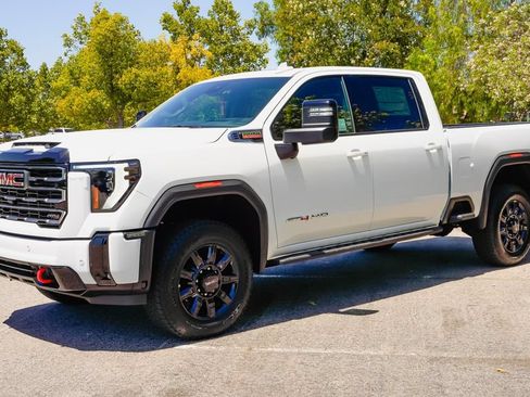 New 2026 GMC Sierra 3500 AT4 w/ AT4 Premium Plus Package AWD/4WD image 3