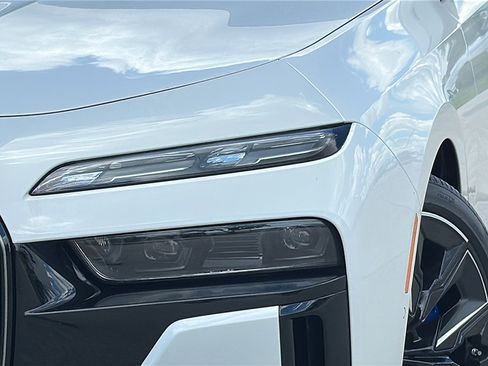 New 2024 BMW i7 xDrive60 w/ Executive Package image 4