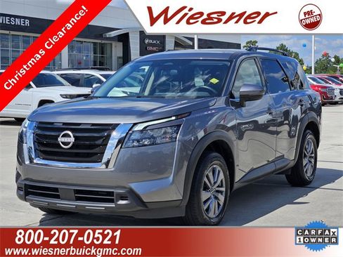 Used 2025 Nissan Pathfinder SV image 1