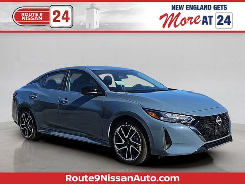 New 2025 Nissan Sentra SR image 1