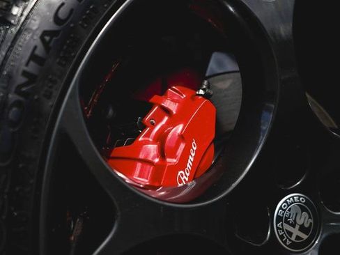 New 2025 Alfa Romeo Stelvio Sprint image 8