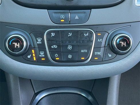 Used 2022 Chevrolet Malibu LT image 22