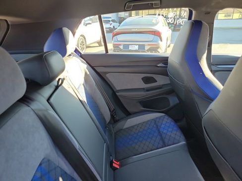 Used 2025 Volkswagen Golf R Black Edition image 32