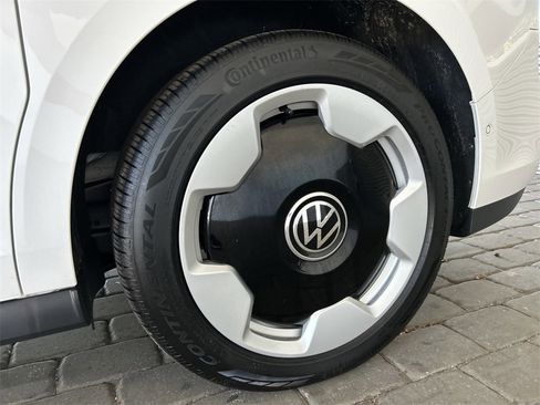 New 2025 Volkswagen ID. Buzz Pro S image 53
