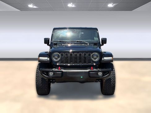 Used 2025 Jeep Wrangler Unlimited Rubicon AWD/4WD image 6