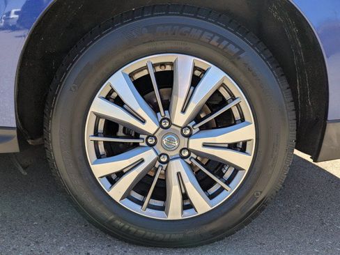 Used 2020 Nissan Pathfinder SL AWD/4WD image 26