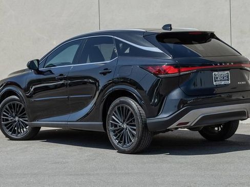 Used 2024 Lexus RX 350 Premium w/ Convenience Package FWD image 3