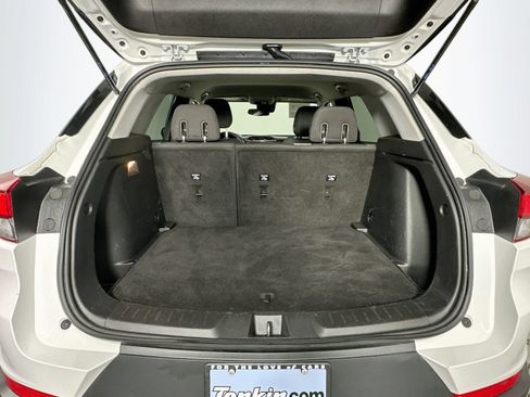Used 2023 Chevrolet TrailBlazer LT AWD/4WD image 26