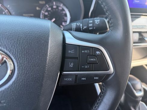 Certified 2024 Toyota Highlander LE image 19