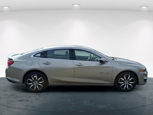 Used 2024 Chevrolet Malibu RS w/ LPO, Floor Liner Package image 2