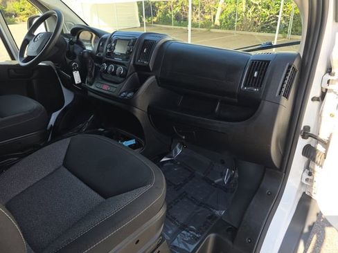 Used 2018 RAM ProMaster 2500 image 12