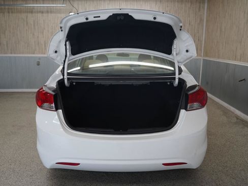 Used 2012 Hyundai Elantra GLS w/ Preferred Pkg 3 FWD image 31