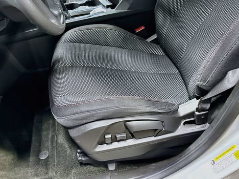 Used 2017 GMC Terrain SLE FWD image 16