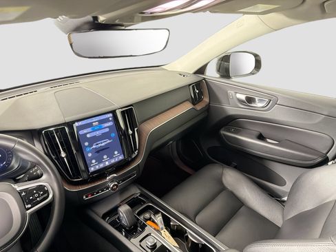Certified 2023 Volvo XC60 B5 Plus w/ Protection Package Premier AWD/4WD image 23