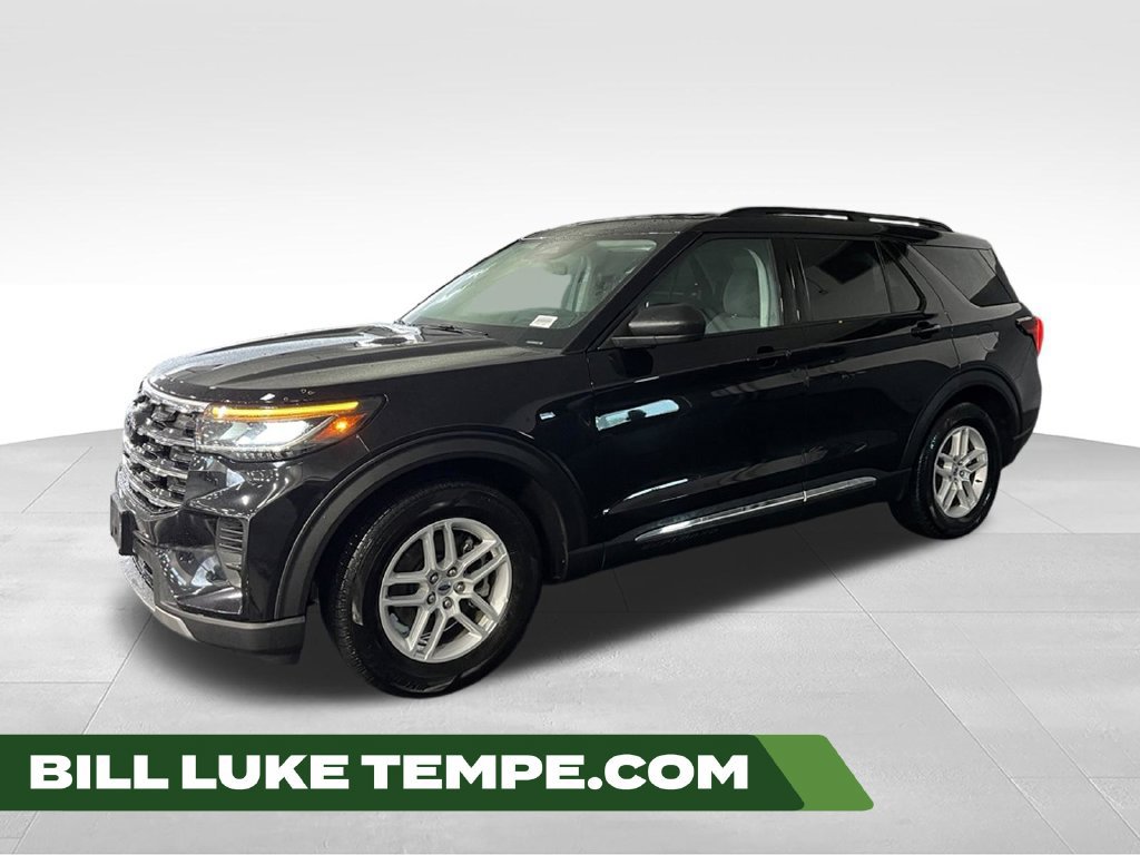 Used 2025 Ford Explorer Active RWD image 1
