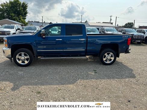 Used 2017 Chevrolet Silverado 2500 LTZ w/ Vortec Plus Package AWD/4WD image 2