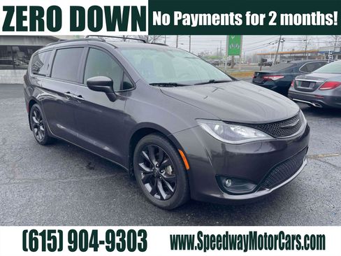 Used 2019 Chrysler Pacifica Touring-L Plus w/ S Appearance Package image 1
